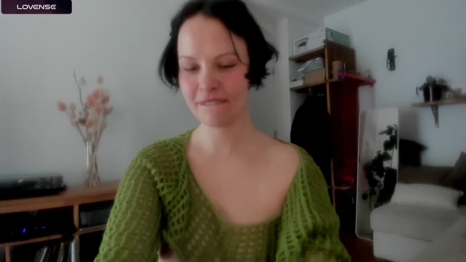 Gallery image thumbnail from wondertea's myfreecams stream on, 02/24/2025, 15:39 image 6 of 20