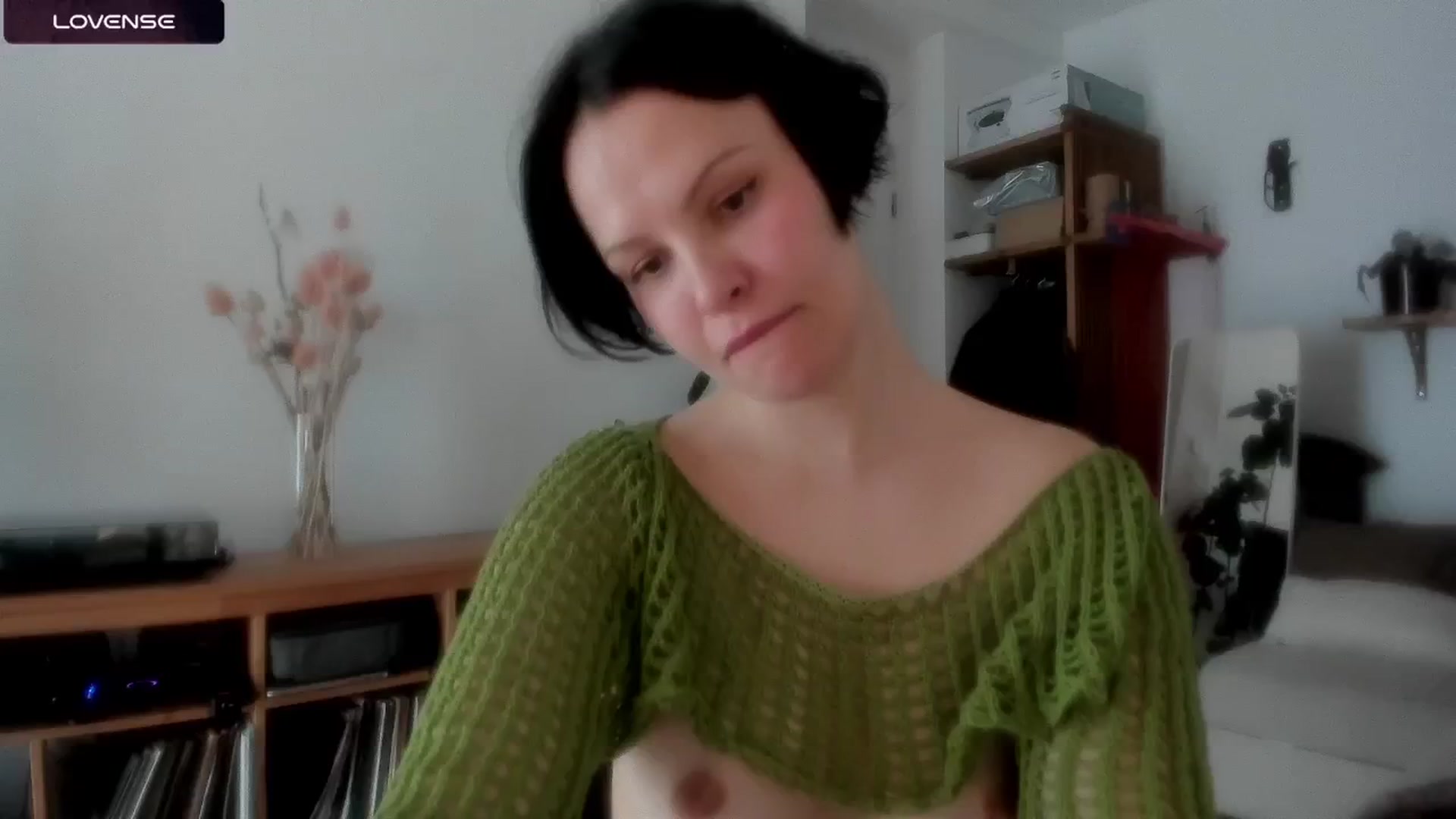 Gallery image thumbnail from wondertea's myfreecams stream on, 02/24/2025, 15:39 image 15 of 20