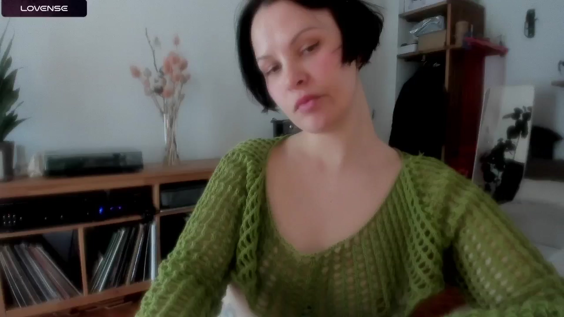 Gallery image thumbnail from wondertea's myfreecams stream on, 02/24/2025, 15:39 image 13 of 20
