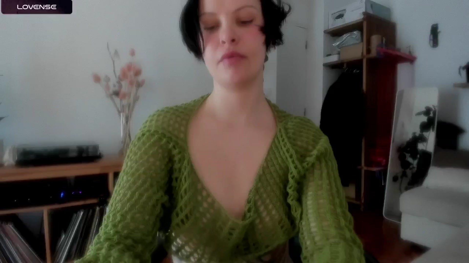 Gallery image thumbnail from wondertea's myfreecams stream on, 02/24/2025, 15:39 image 3 of 20