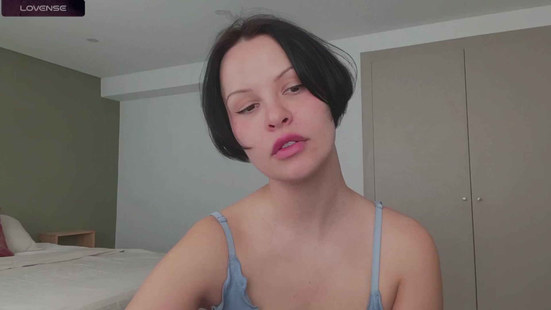 Gallery image thumbnail from wondertea's myfreecams stream on, 03/21/2025, 14:11 image 19 of 20