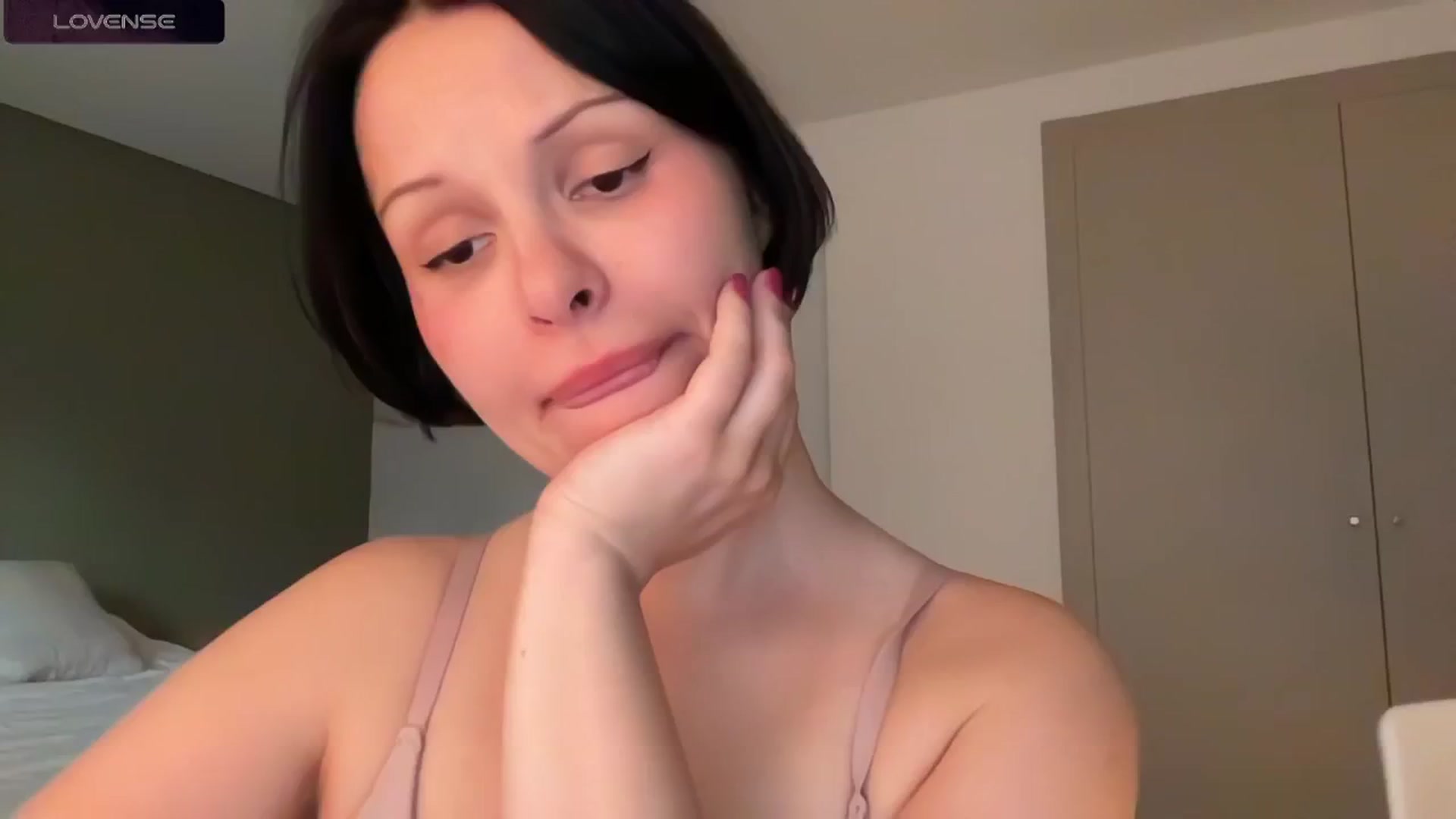 Gallery image thumbnail from wondertea's myfreecams stream on, 05/27/2025, 19:58 image 20 of 20