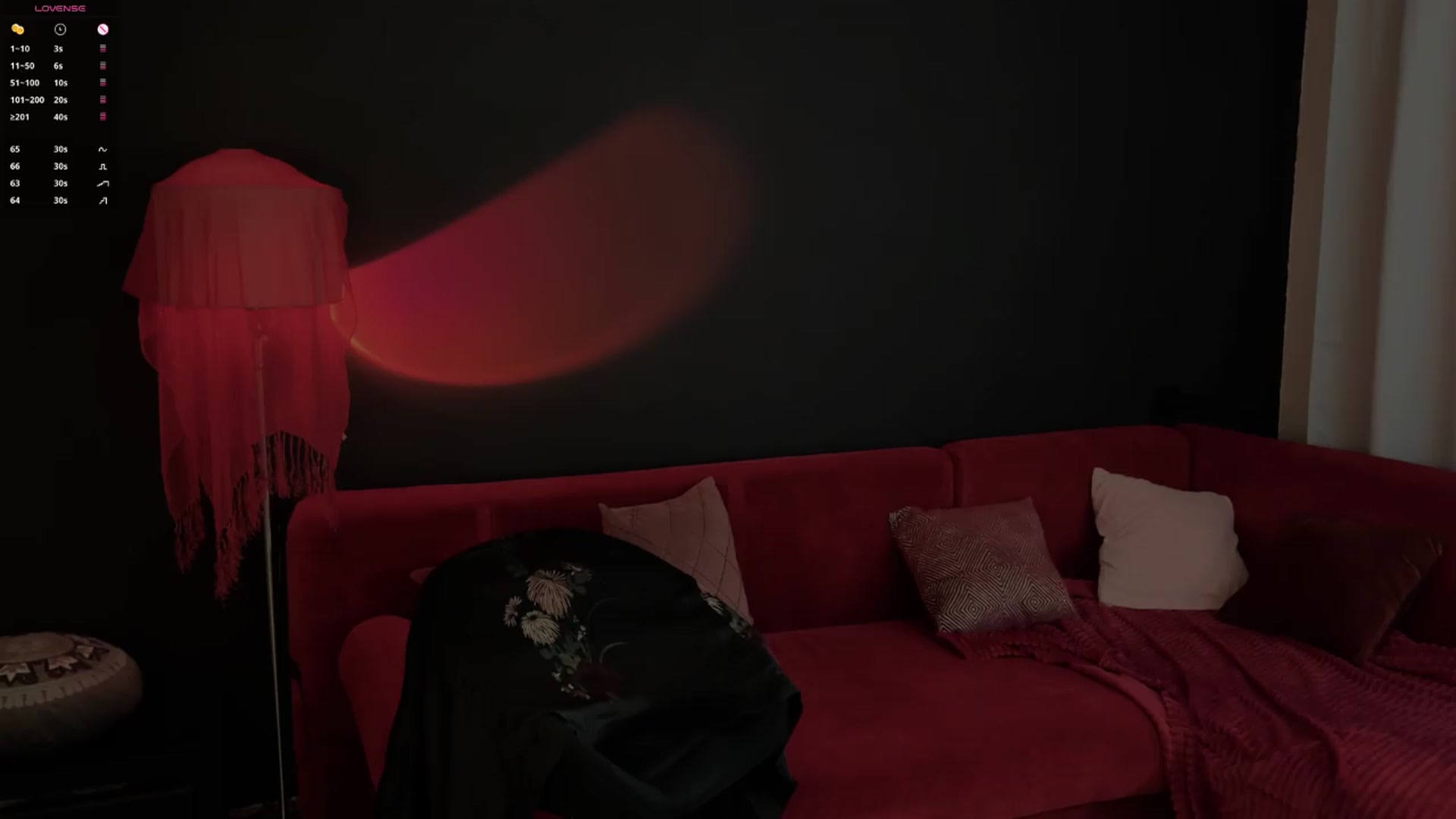 Gallery image thumbnail from wondertea's myfreecams stream on, 05/10/2026, 17:10 image 14 of 20