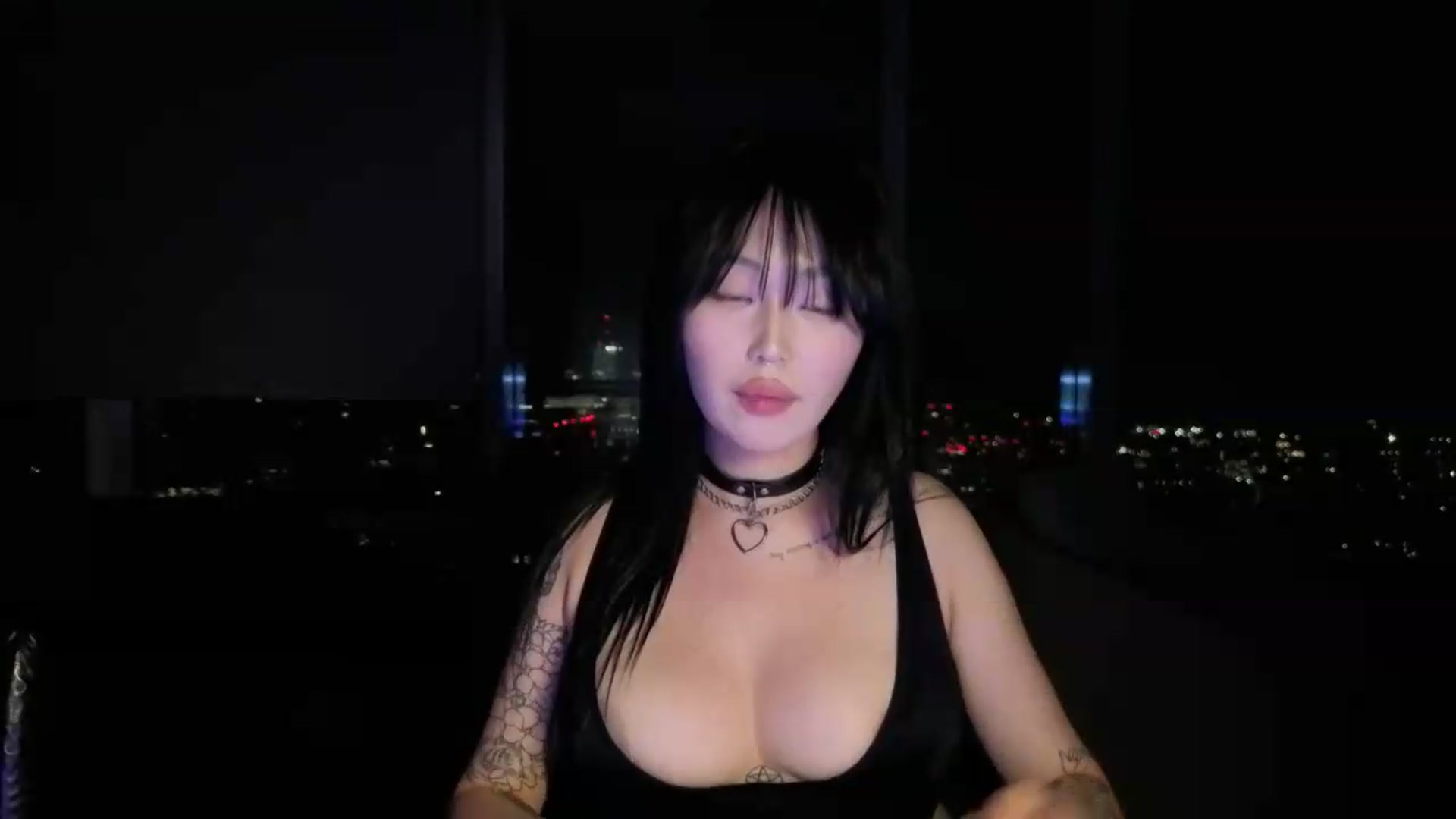 Gallery image thumbnail from worshipcarrie's myfreecams stream on, 07/21/2026, 07:17 image 13 of 20