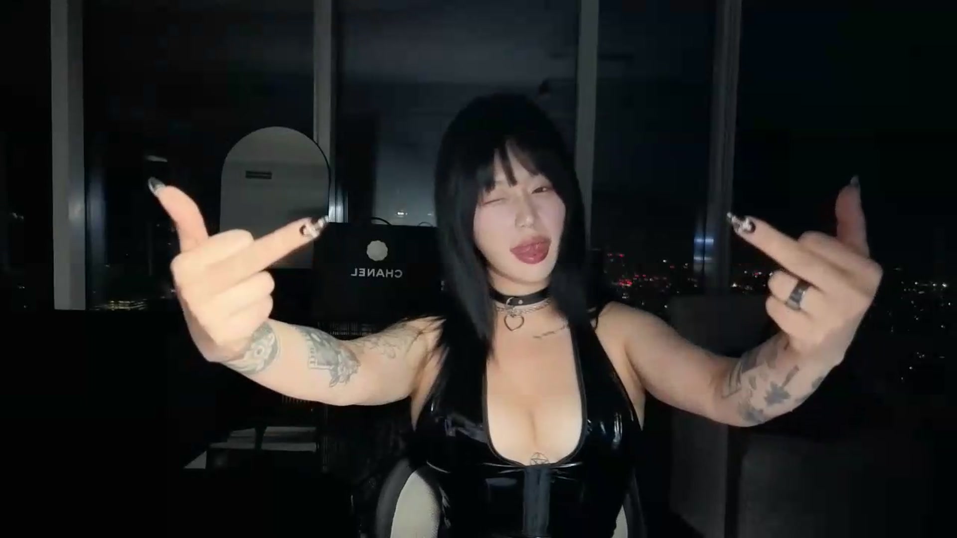 Gallery image thumbnail from worshipcarrie's myfreecams stream on, 08/08/2026, 09:22 image 2 of 20