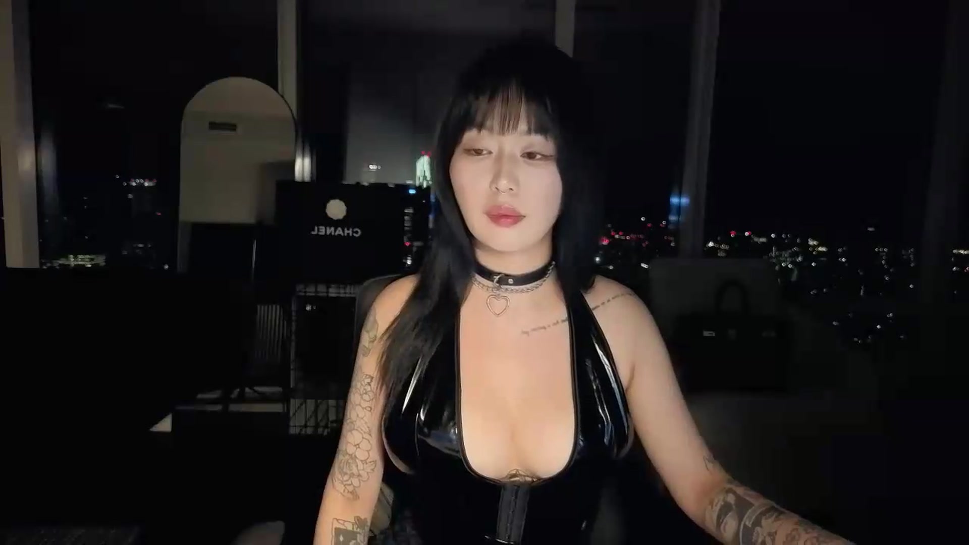 Gallery image thumbnail from worshipcarrie's myfreecams stream on, 08/11/2026, 08:45 image 17 of 20