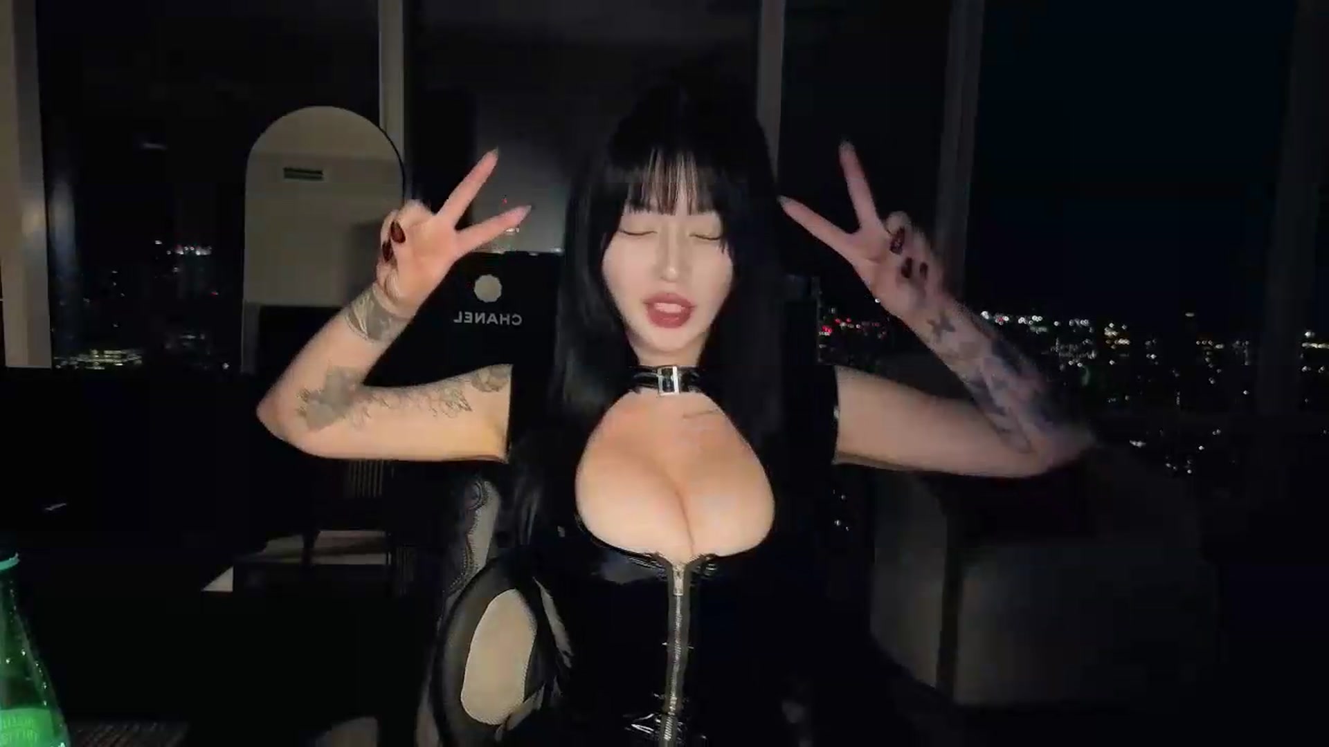 Gallery image thumbnail from worshipcarrie's myfreecams stream on, 08/12/2026, 08:21 image 11 of 20