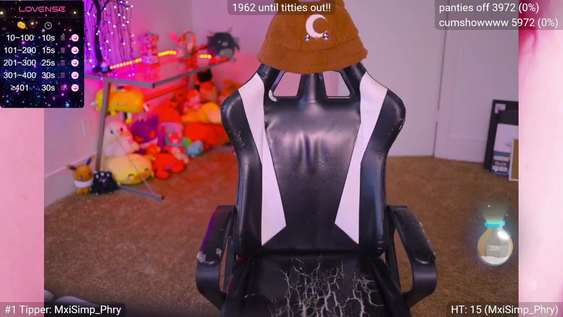 Gallery image thumbnail from wowSpaceKatz's myfreecams stream on, 04/28/2024, 21:27 image 1 of 20