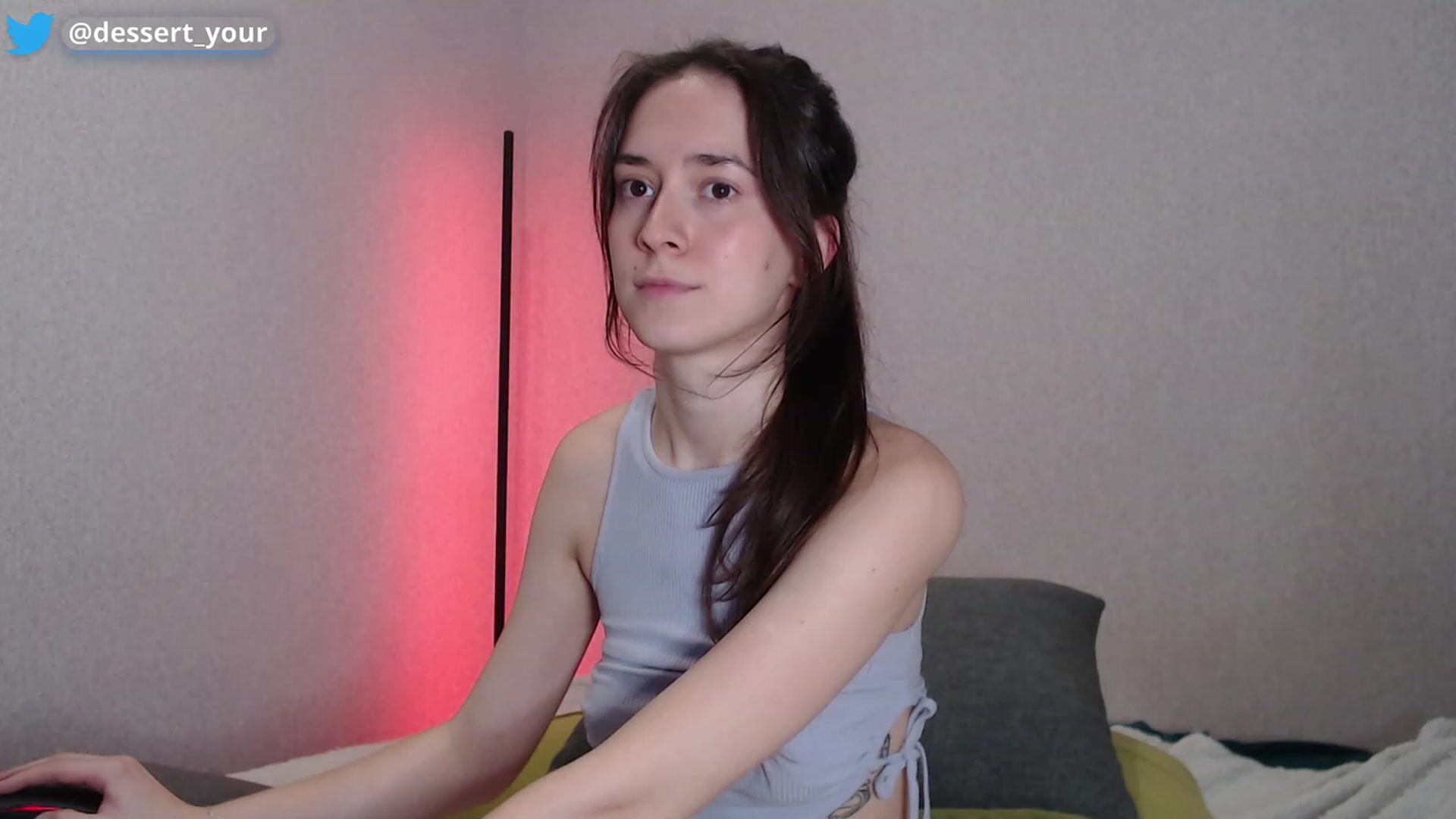 Gallery image thumbnail from wow_kellyyy's myfreecams stream on, 12/23/2022, 18:17 image 16 of 20