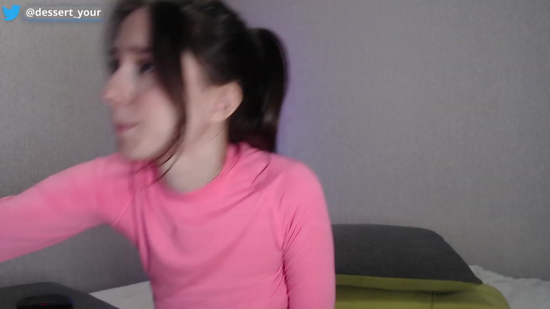 Gallery image thumbnail from wow_kellyyy's myfreecams stream on, 01/02/2023, 16:05 image 6 of 20