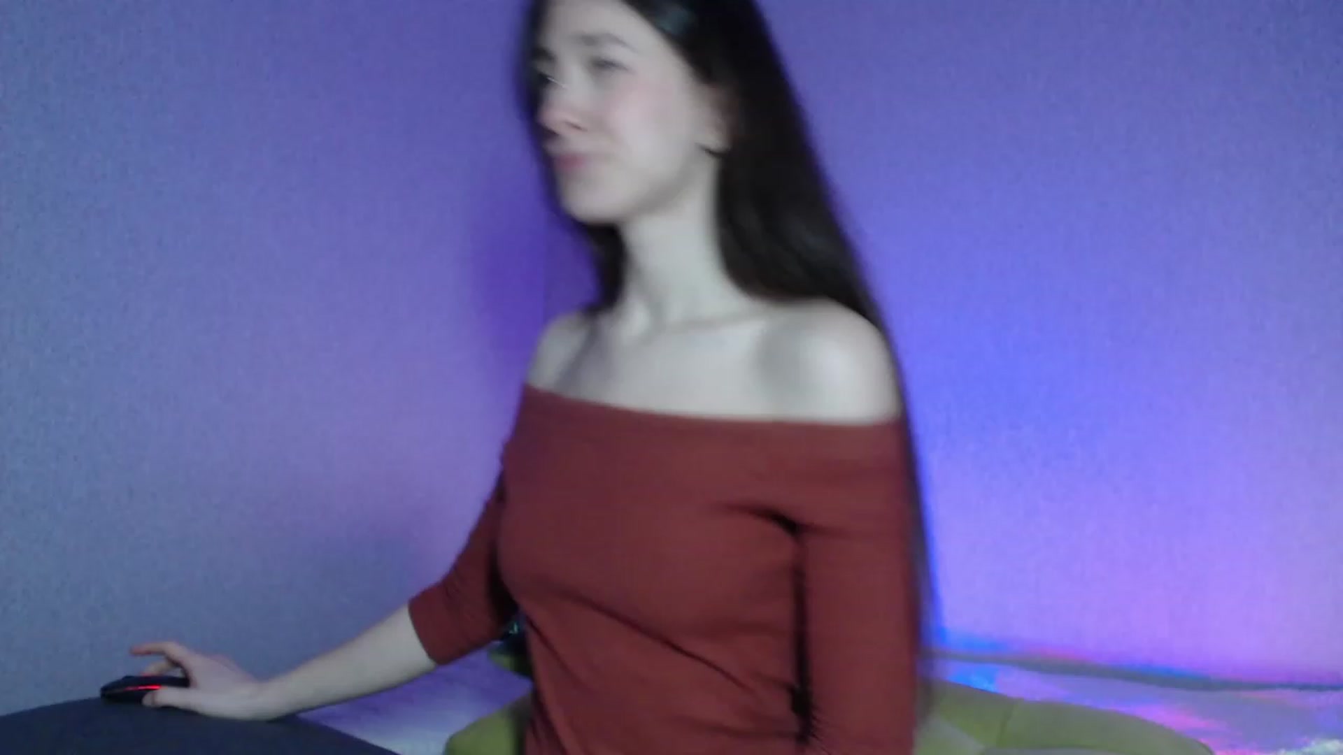 Gallery image thumbnail from wow_kellyyy's myfreecams stream on, 02/20/2023, 16:50 image 12 of 20