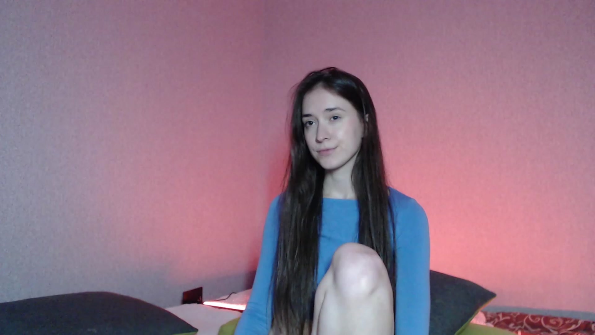 Gallery image thumbnail from wow_kellyyy's myfreecams stream on, 05/01/2023, 18:57 image 14 of 20