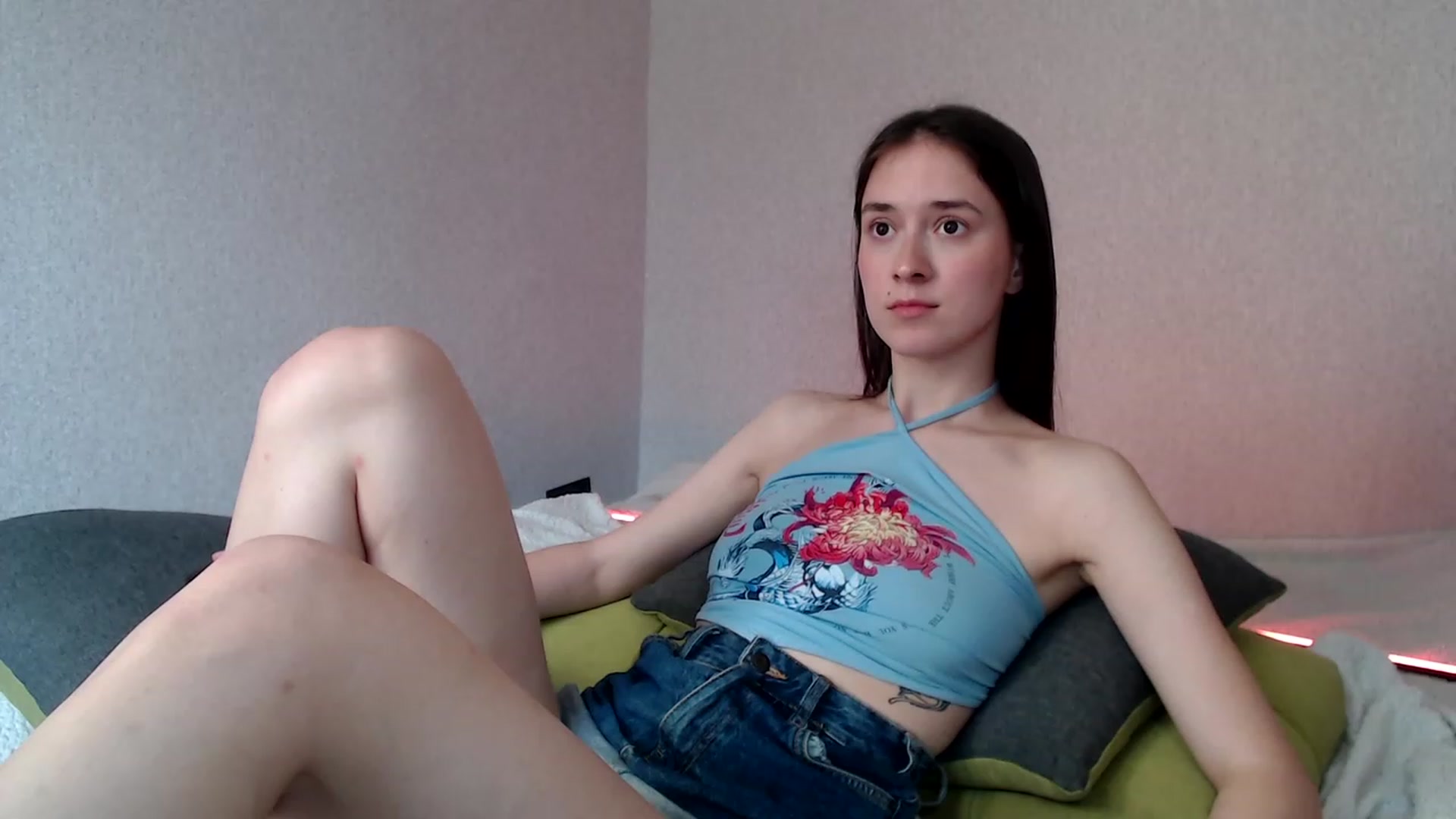 Gallery image thumbnail from wow_kellyyy's myfreecams stream on, 06/17/2023, 16:52 image 12 of 20