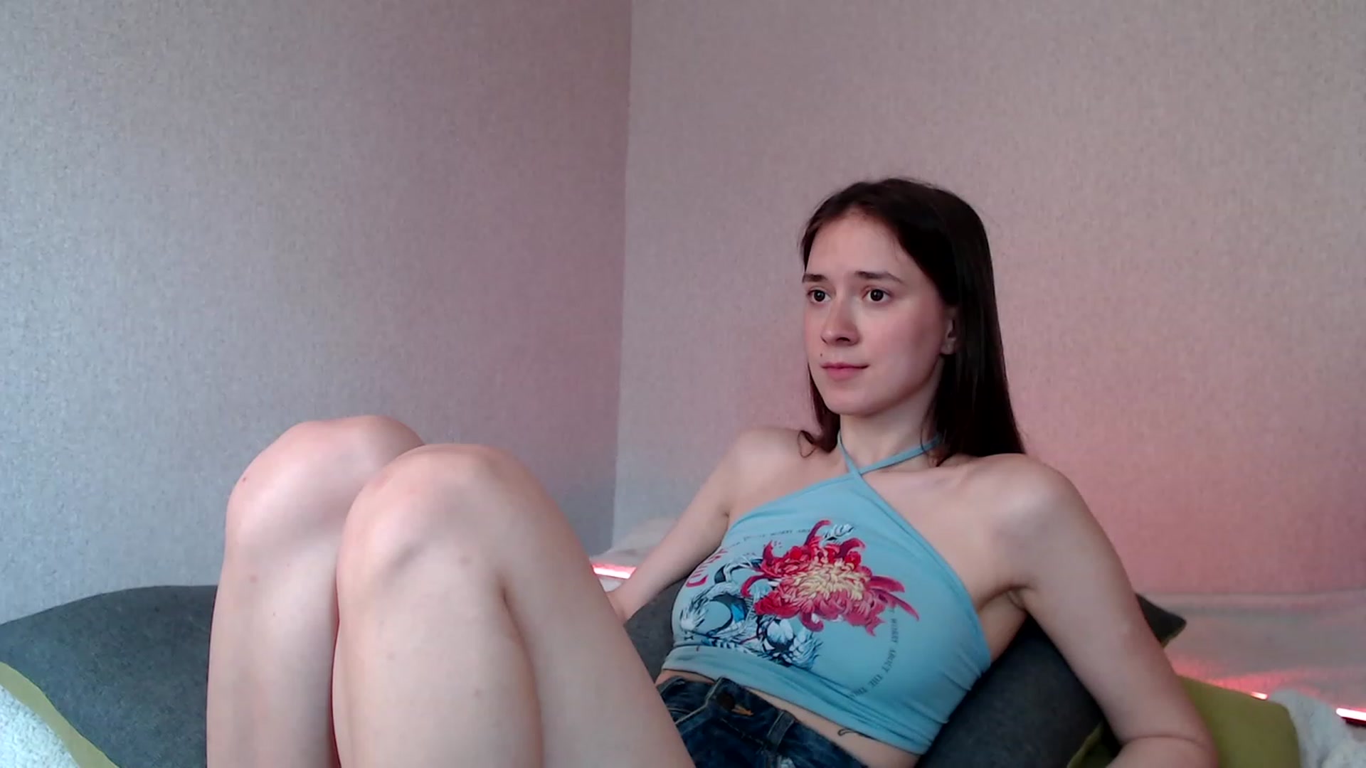 Gallery image thumbnail from wow_kellyyy's myfreecams stream on, 06/17/2023, 16:52 image 18 of 20
