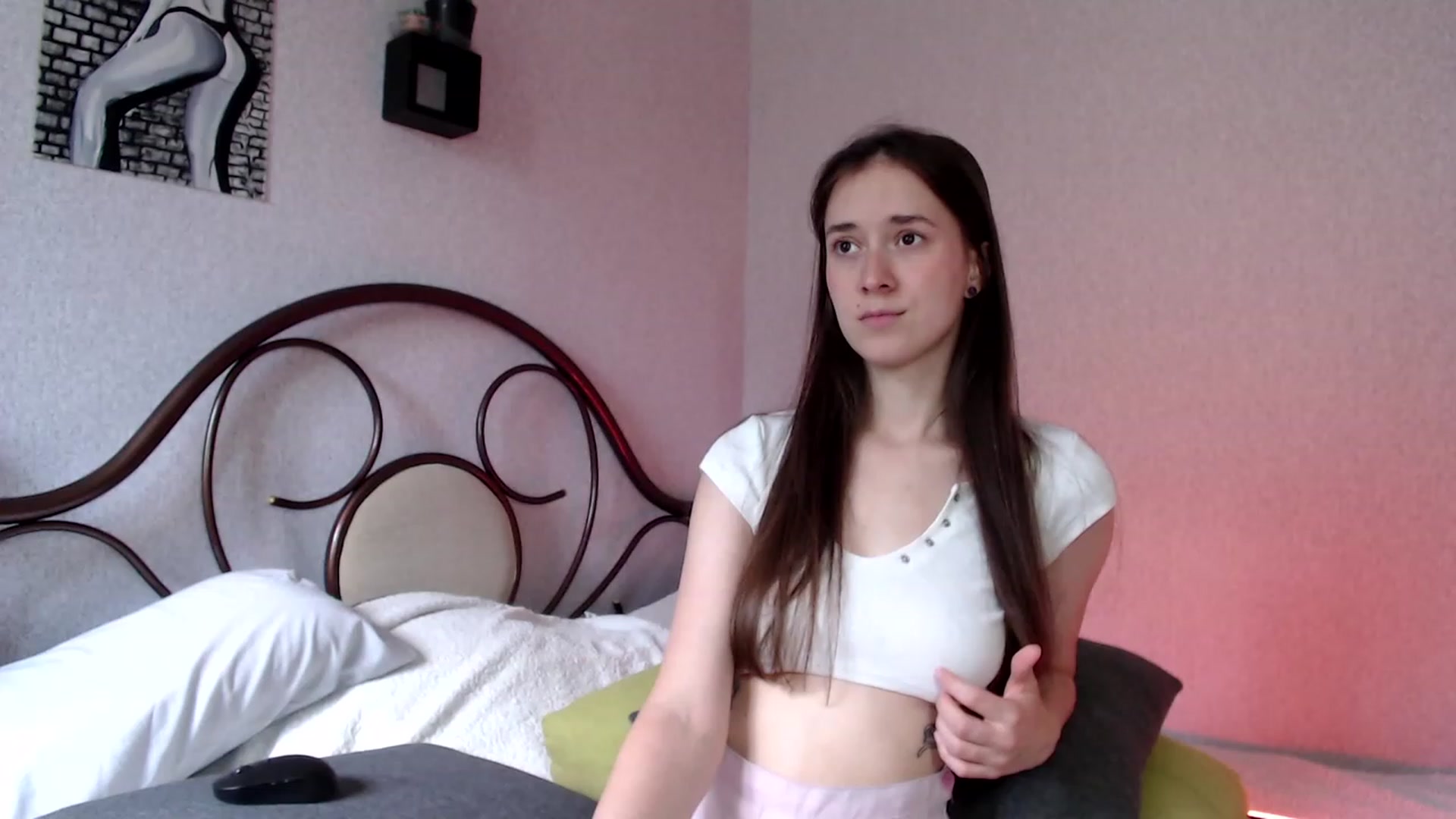 Gallery image thumbnail from wow_kellyyy's myfreecams stream on, 07/10/2023, 13:53 image 3 of 20
