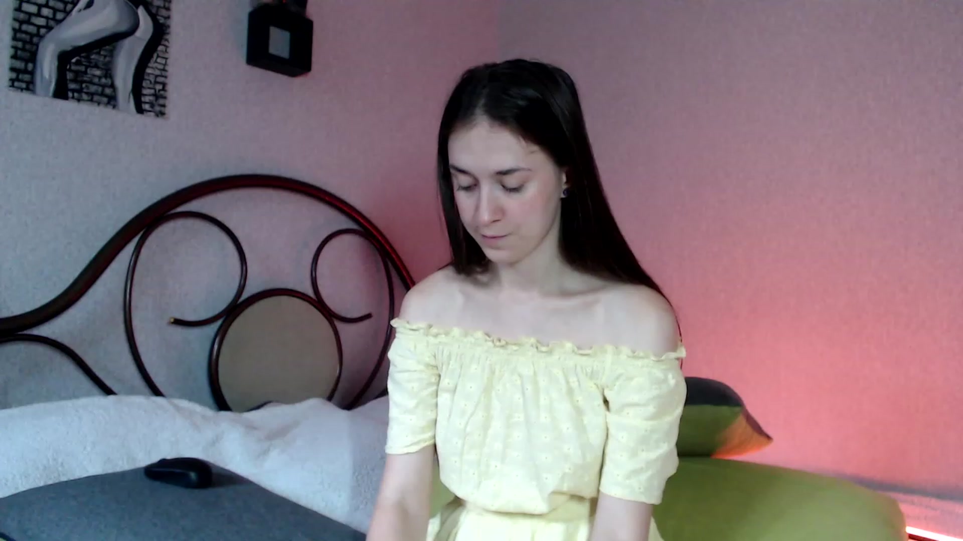 Gallery image thumbnail from wow_kellyyy's myfreecams stream on, 07/11/2023, 14:57 image 9 of 20