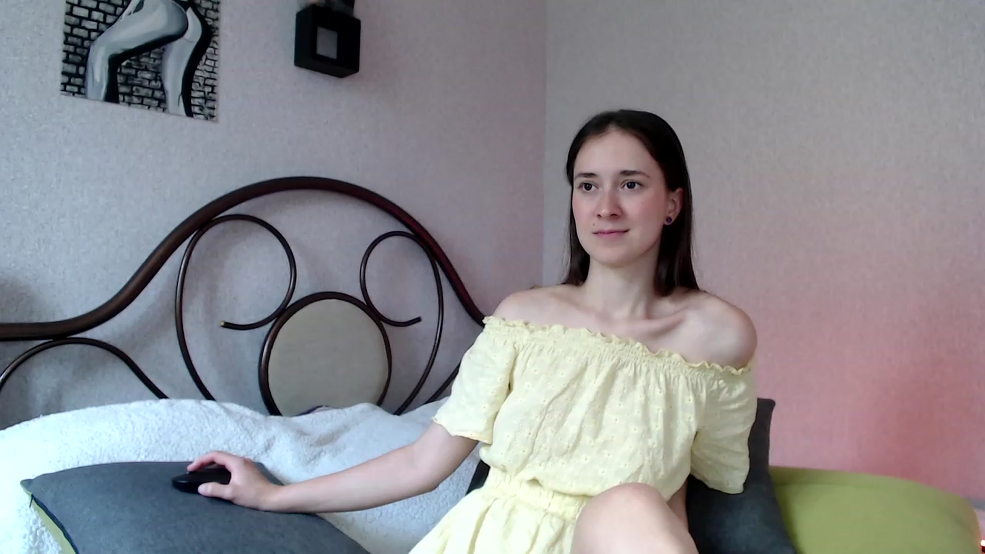 Gallery image thumbnail from wow_kellyyy's myfreecams stream on, 07/11/2023, 15:50 image 7 of 20