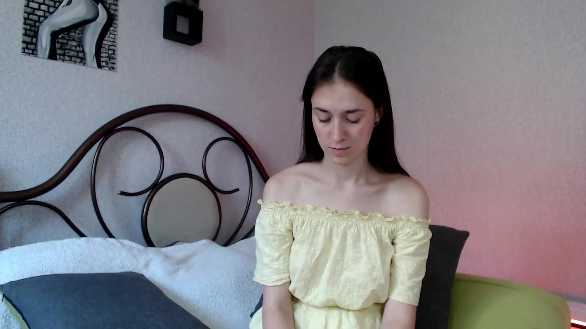 Gallery image thumbnail from wow_kellyyy's myfreecams stream on, 07/11/2023, 15:50 image 12 of 20