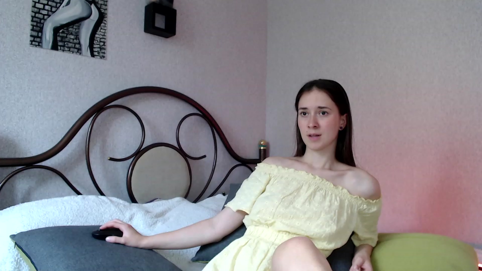 Gallery image thumbnail from wow_kellyyy's myfreecams stream on, 07/11/2023, 15:50 image 8 of 20