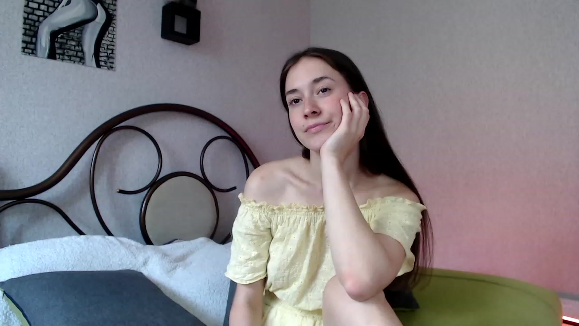 Gallery image thumbnail from wow_kellyyy's myfreecams stream on, 07/11/2023, 15:50 image 9 of 20