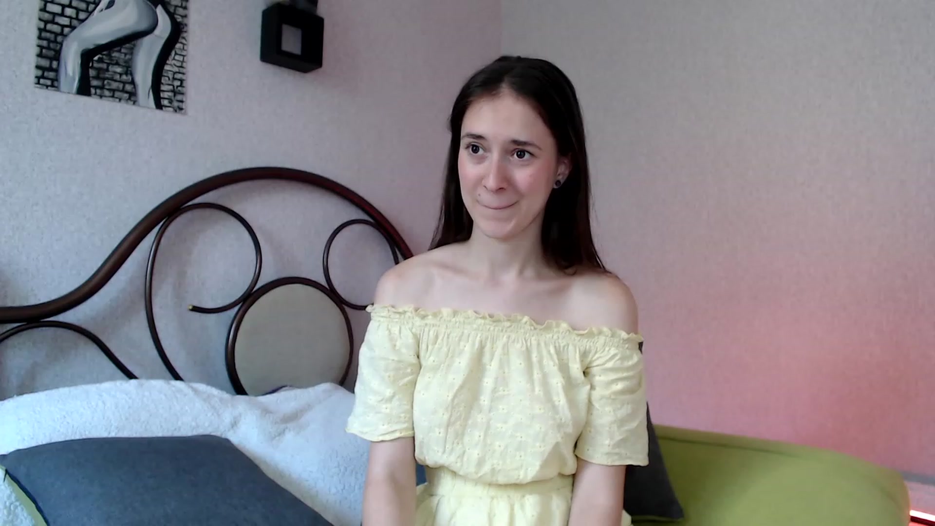 Gallery image thumbnail from wow_kellyyy's myfreecams stream on, 07/11/2023, 15:50 image 11 of 20