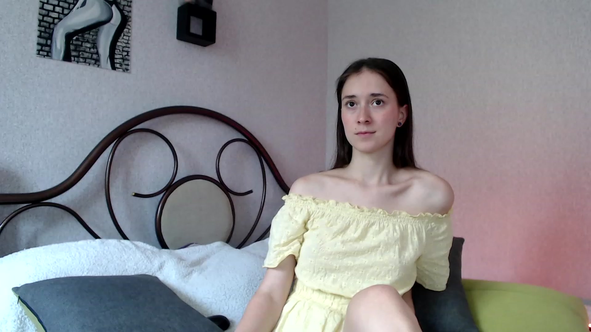 Gallery image thumbnail from wow_kellyyy's myfreecams stream on, 07/11/2023, 15:50 image 6 of 20