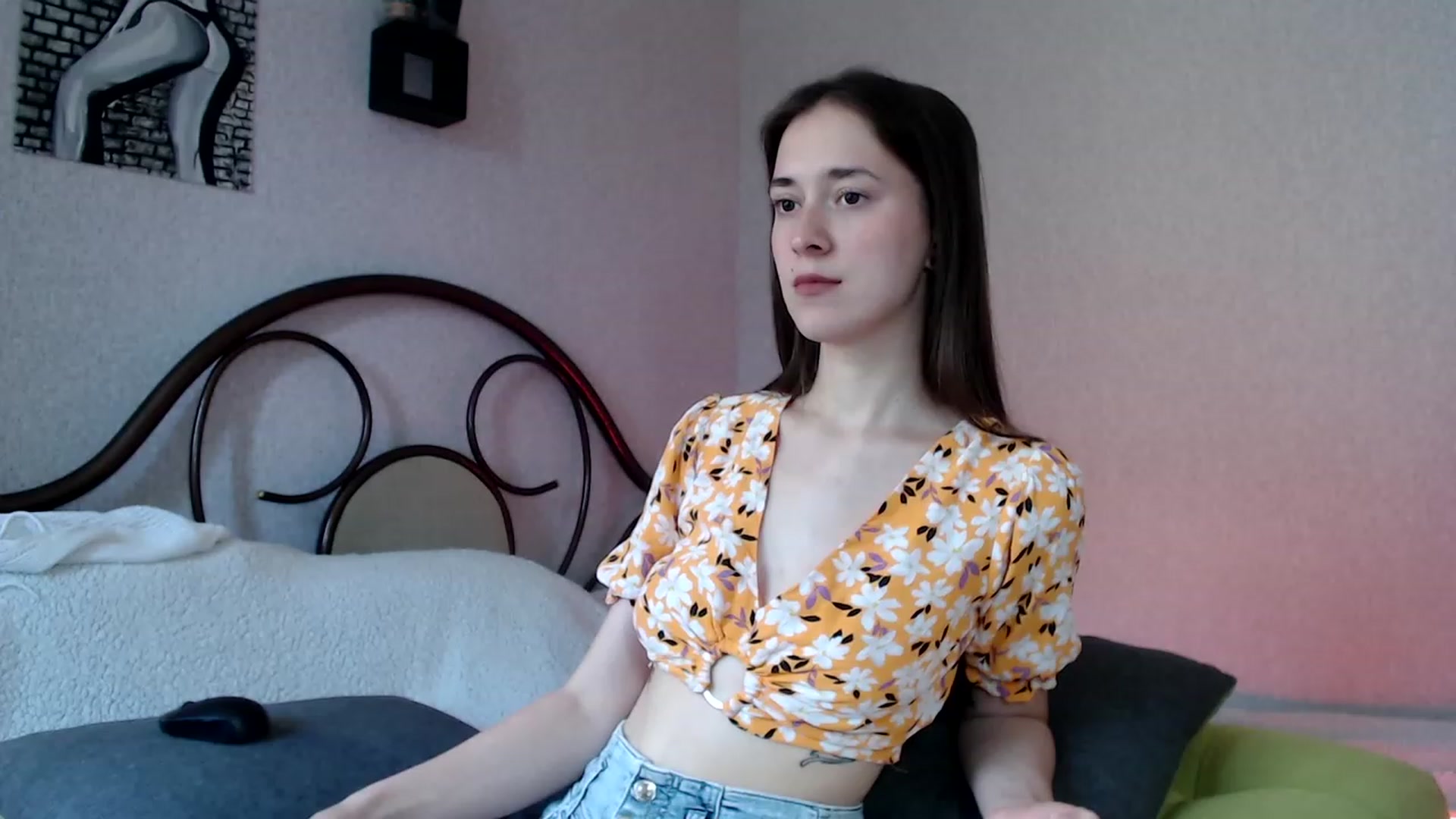 Gallery image thumbnail from wow_kellyyy's myfreecams stream on, 07/16/2023, 15:57 image 3 of 20