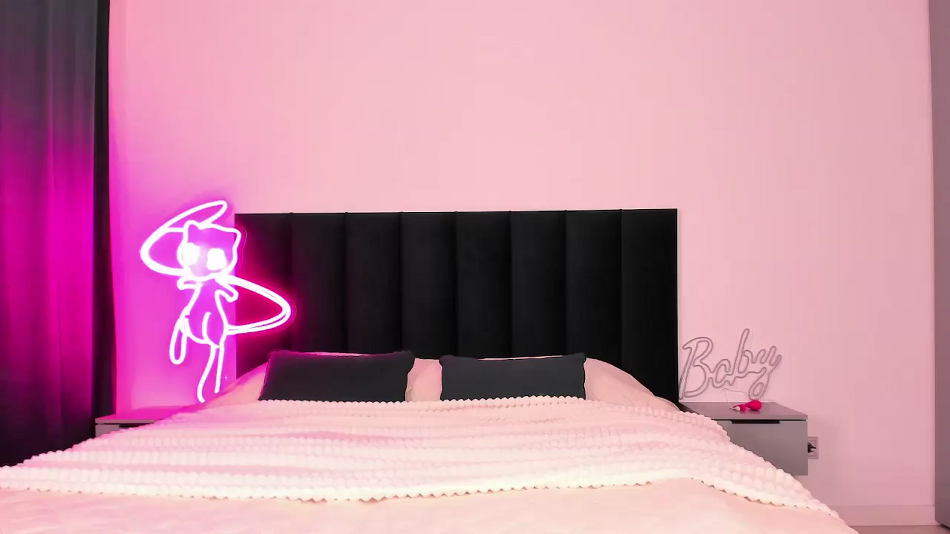 Gallery image thumbnail from wow_lovie's myfreecams stream on, 02/10/2025, 05:10 image 3 of 20