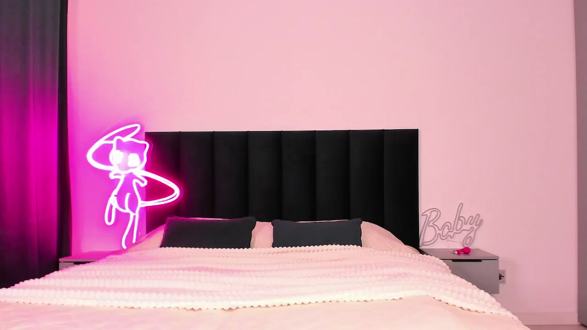Gallery image thumbnail from wow_lovie's myfreecams stream on, 02/10/2025, 05:10 image 1 of 20