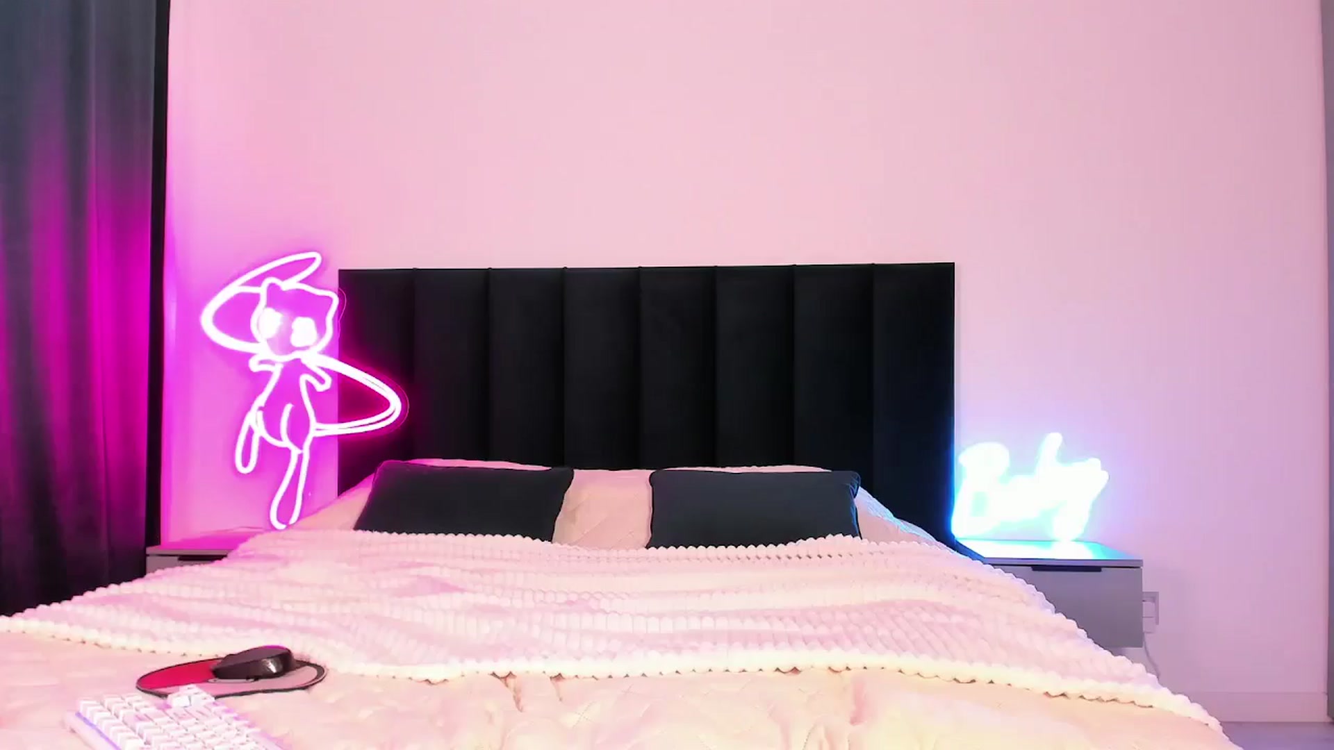 Gallery image thumbnail from wow_lovie's myfreecams stream on, 03/16/2025, 10:04 image 20 of 20