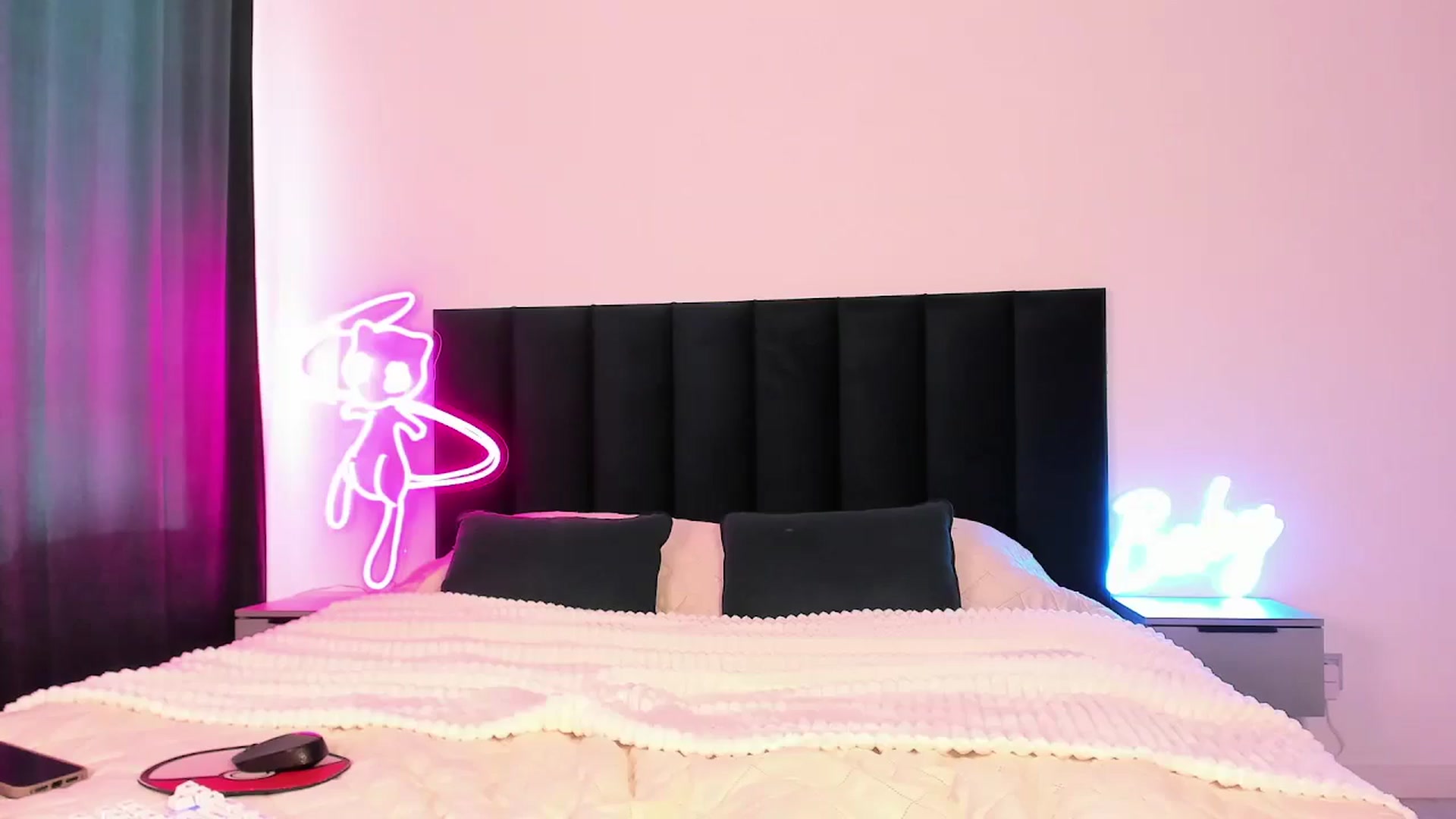 Gallery image thumbnail from wow_lovie's myfreecams stream on, 03/17/2025, 10:03 image 18 of 20