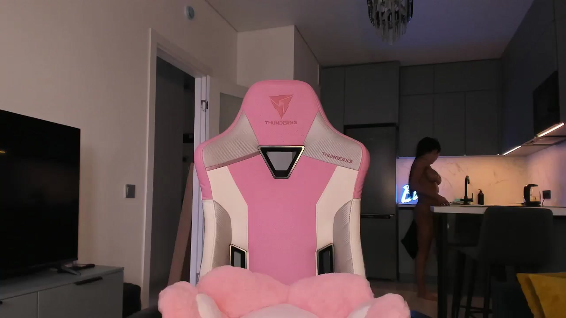Gallery image thumbnail from wow_lovie's myfreecams stream on, 03/28/2025, 10:03 image 20 of 20