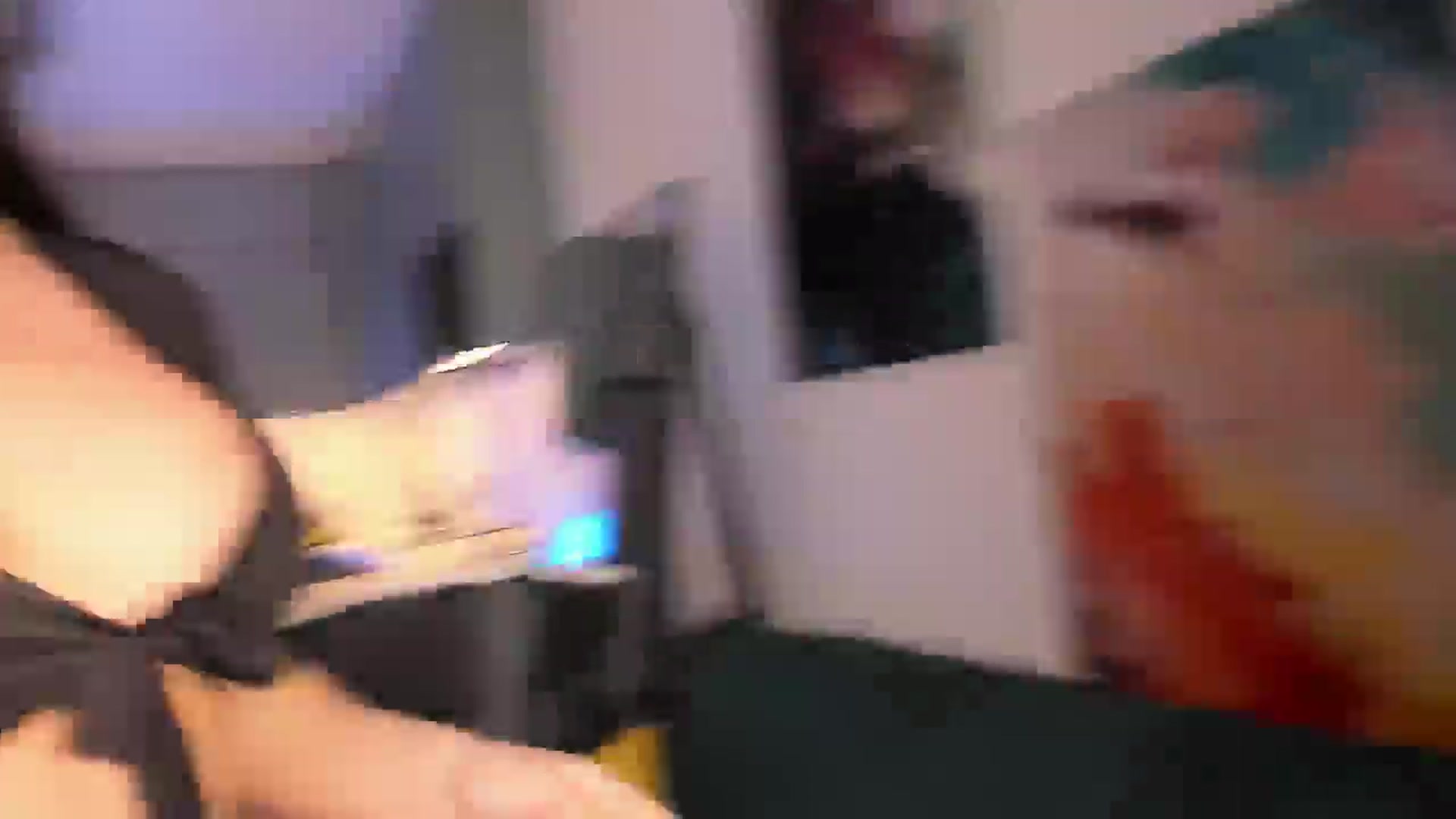 Gallery image thumbnail from wow_lovie's myfreecams stream on, 04/24/2025, 05:51 image 8 of 20