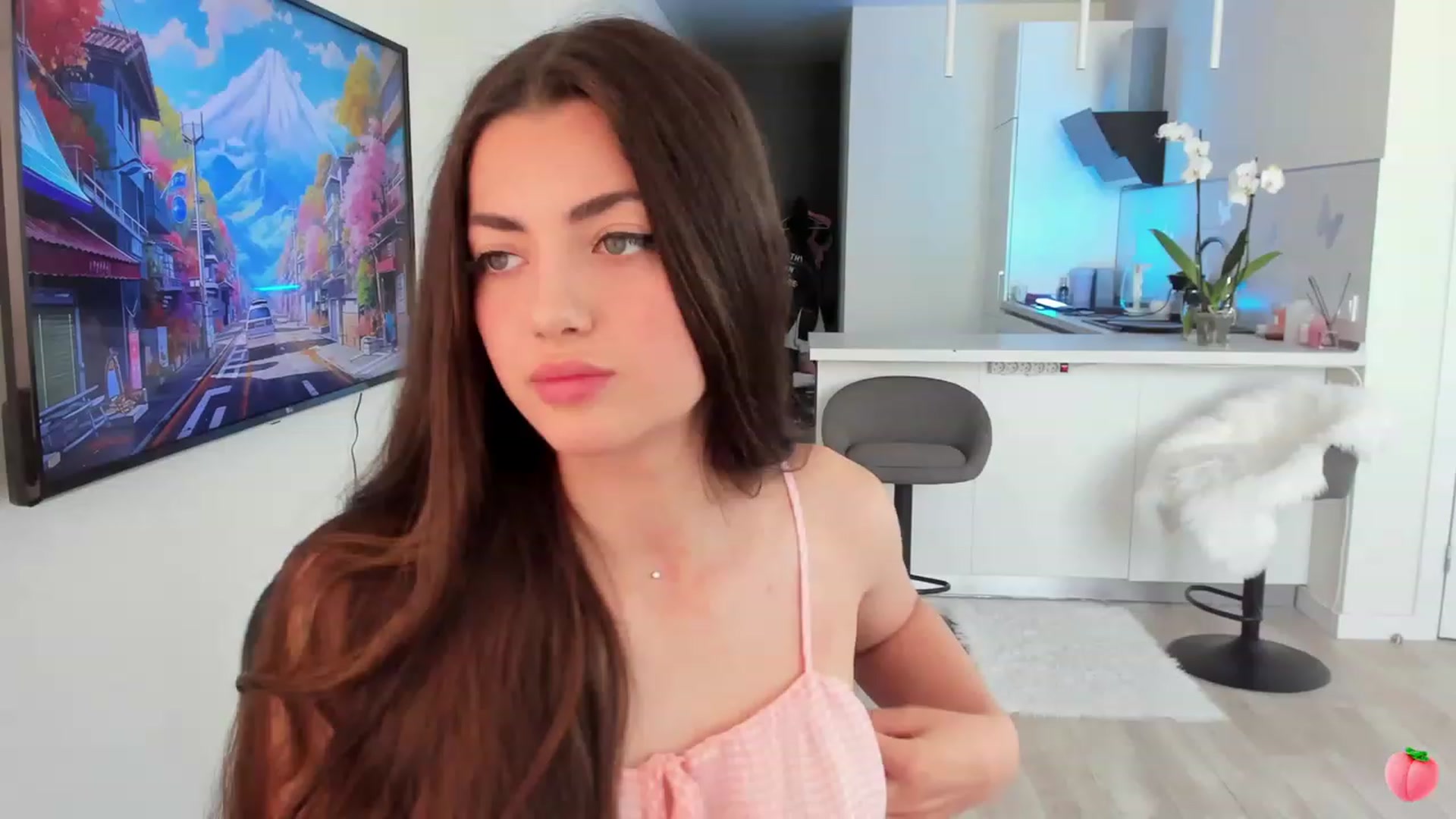Gallery image thumbnail from wow_peach's myfreecams stream on, 06/06/2023, 12:03 image 12 of 20