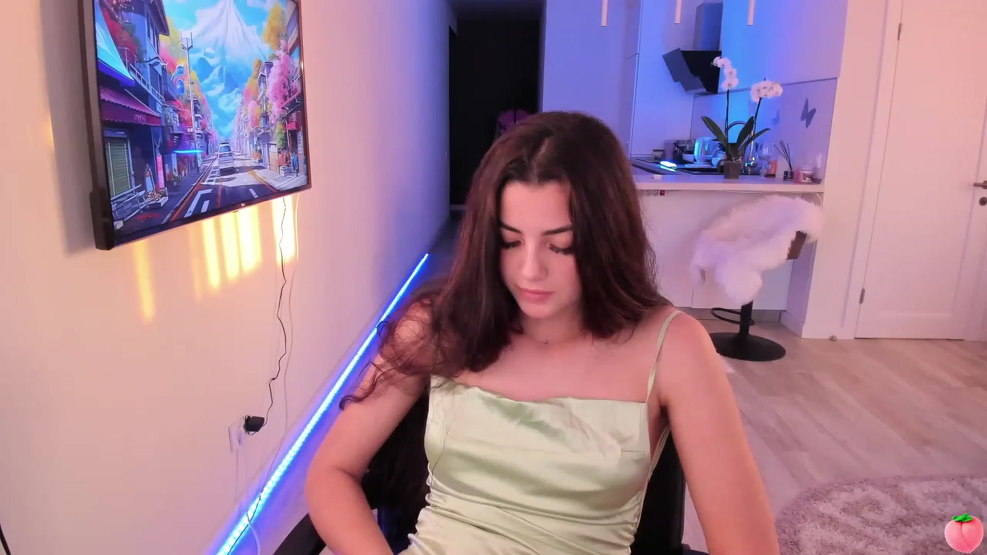 Gallery image thumbnail from wow_peach's myfreecams stream on, 06/18/2023, 17:21 image 15 of 20
