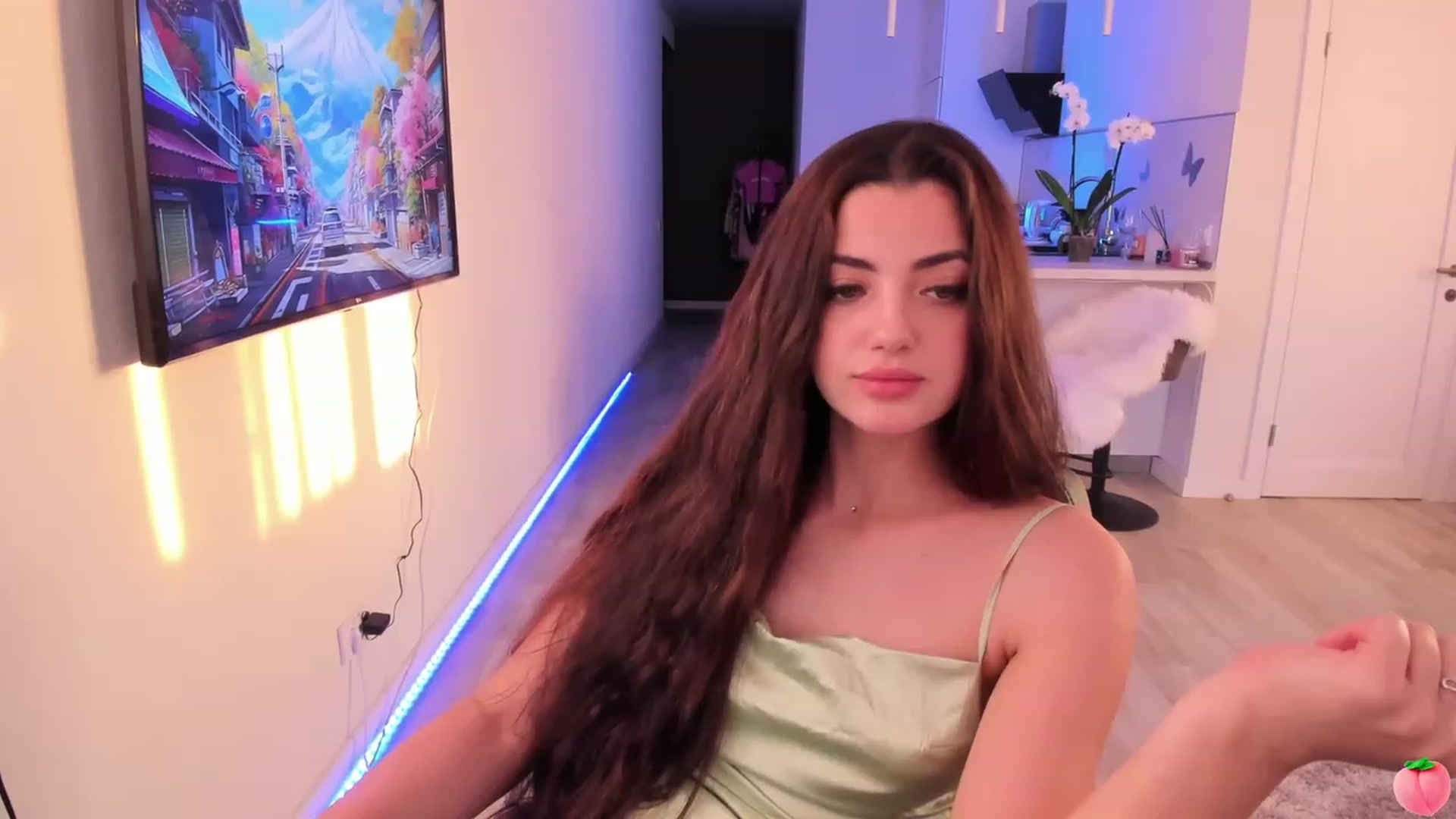 Gallery image thumbnail from wow_peach's myfreecams stream on, 06/18/2023, 17:21 image 9 of 20