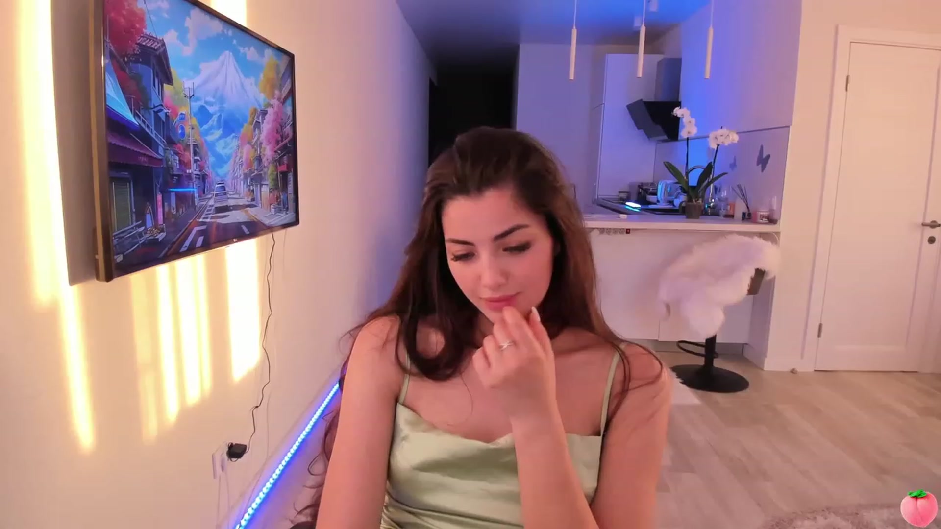 Gallery image thumbnail from wow_peach's myfreecams stream on, 06/18/2023, 17:21 image 5 of 20