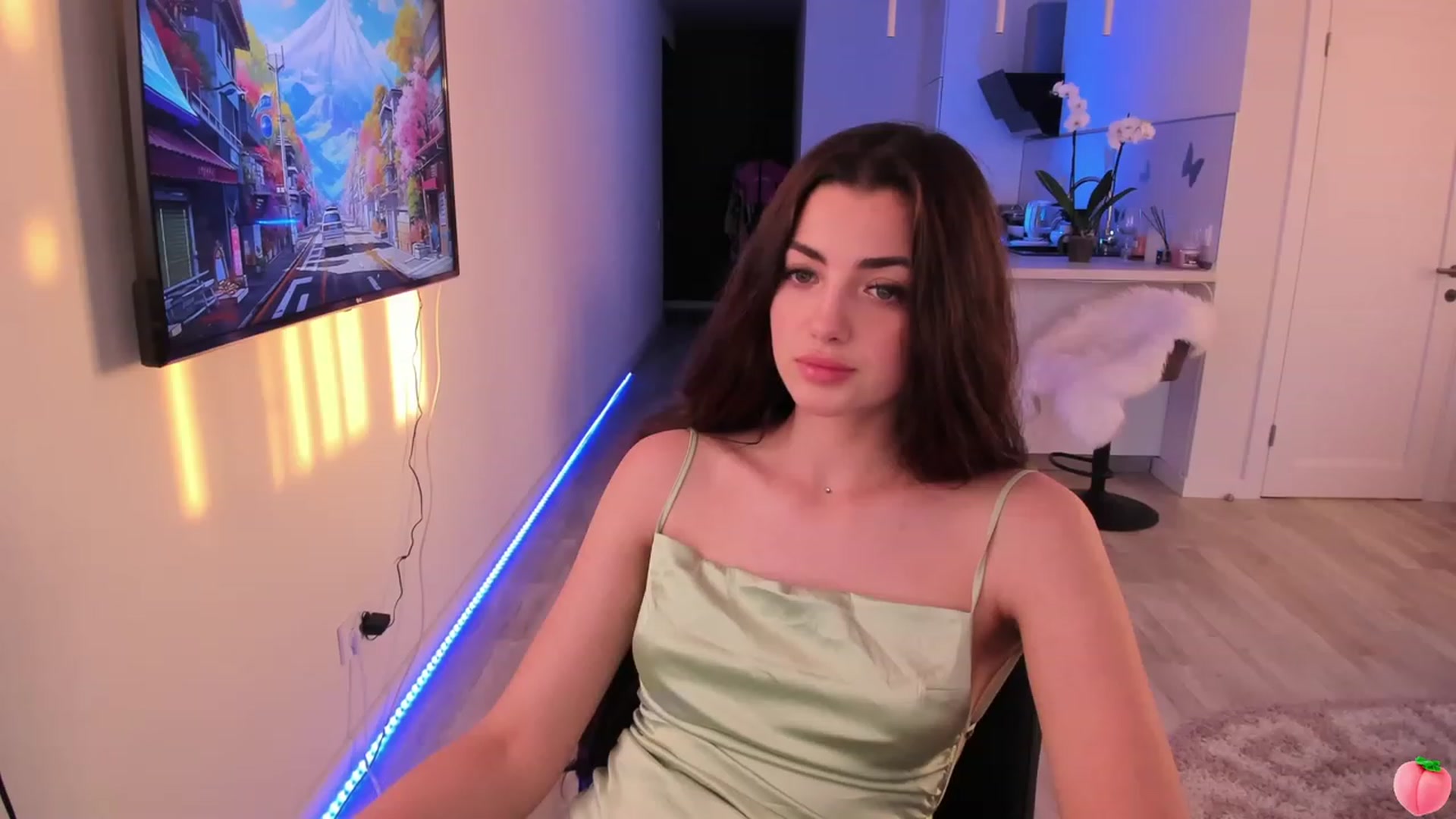 Gallery image thumbnail from wow_peach's myfreecams stream on, 06/18/2023, 17:21 image 12 of 20