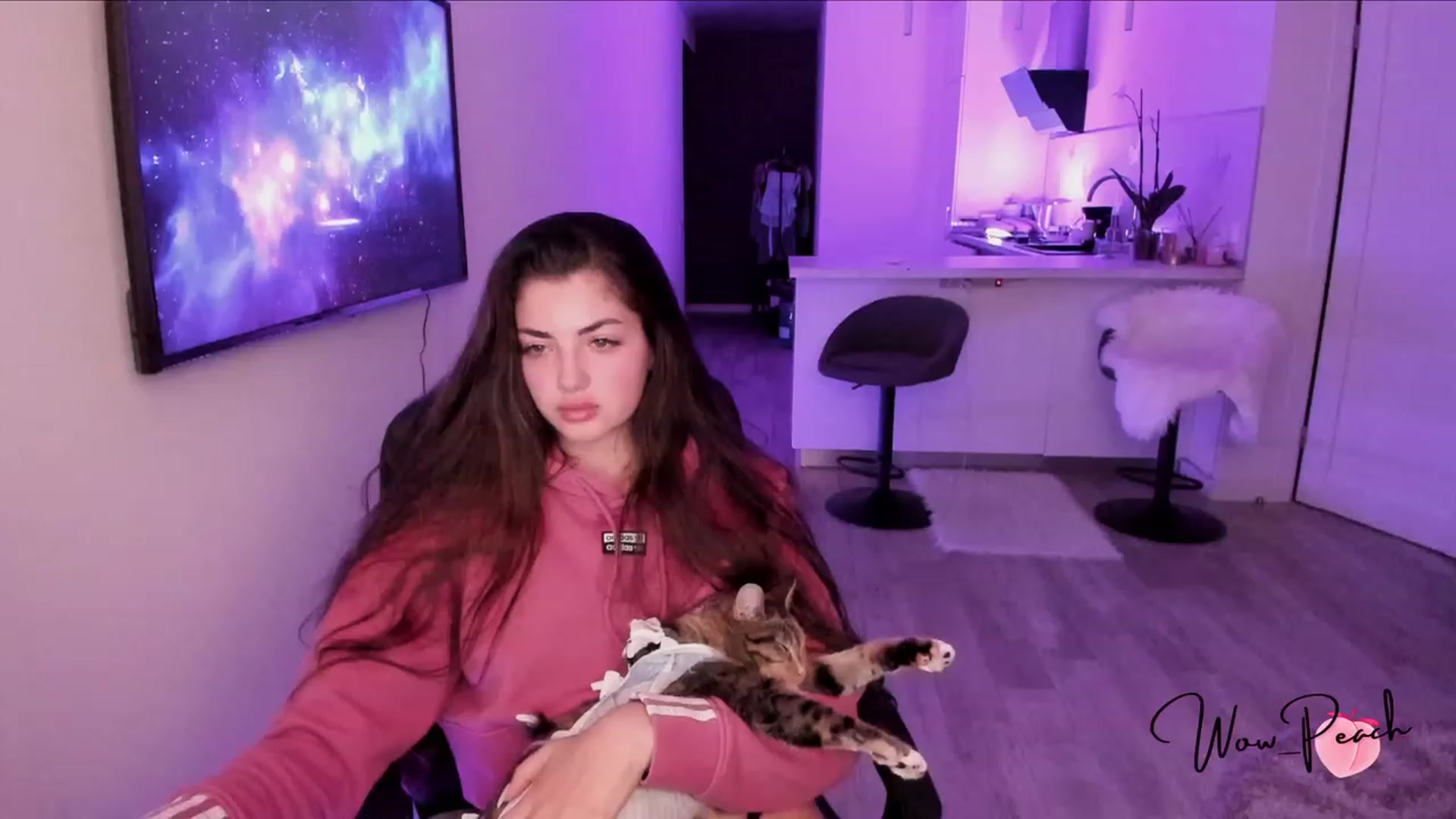Gallery image thumbnail from wow_peach's myfreecams stream on, 07/14/2023, 21:26 image 6 of 20