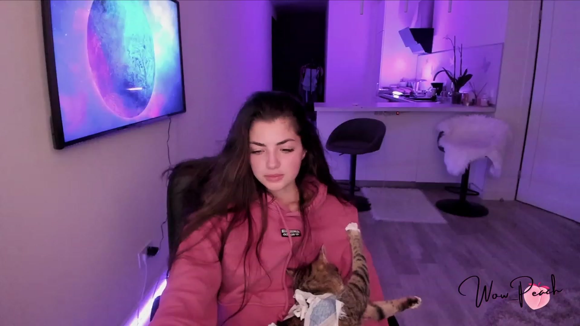 Gallery image thumbnail from wow_peach's myfreecams stream on, 07/14/2023, 21:26 image 8 of 20