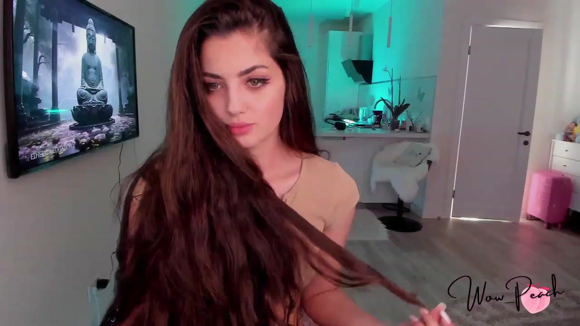 Gallery image thumbnail from wow_peach's myfreecams stream on, 07/16/2023, 15:12 image 5 of 20