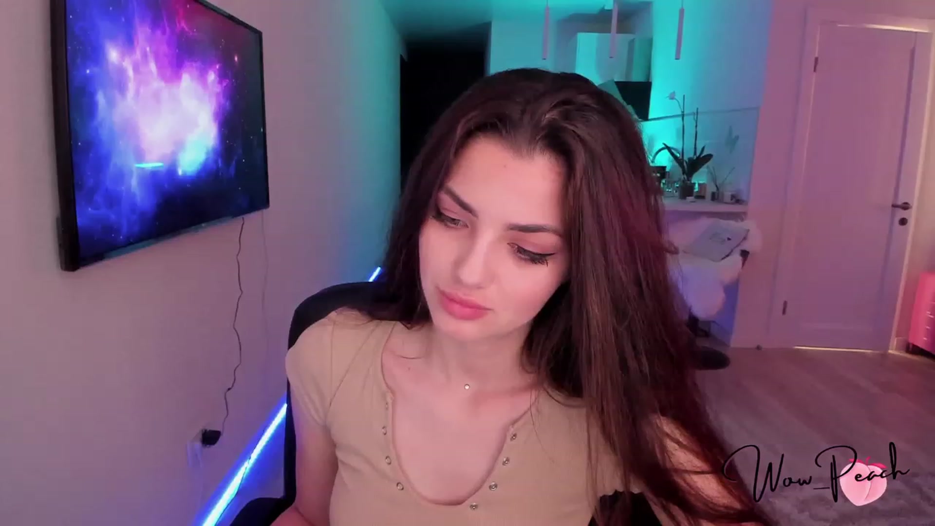Gallery image thumbnail from wow_peach's myfreecams stream on, 07/16/2023, 16:59 image 13 of 20