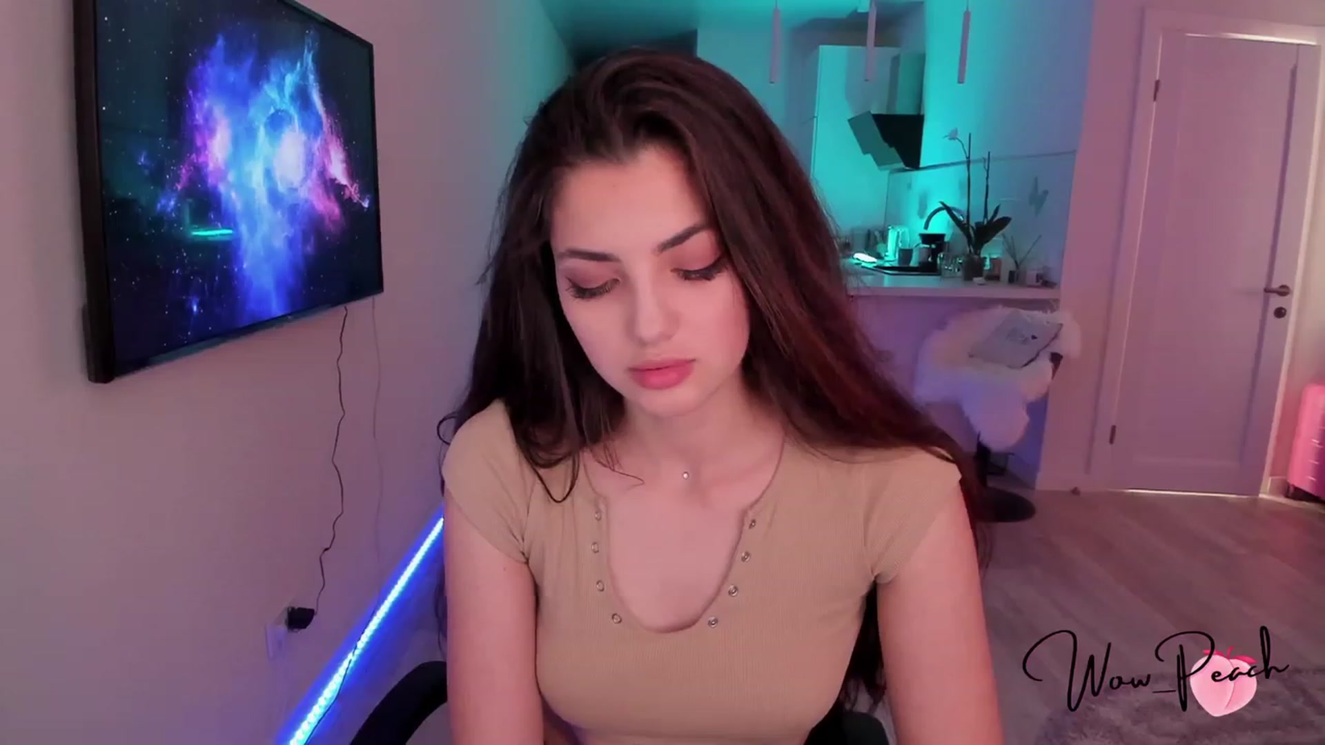 Gallery image thumbnail from wow_peach's myfreecams stream on, 07/16/2023, 16:59 image 3 of 20