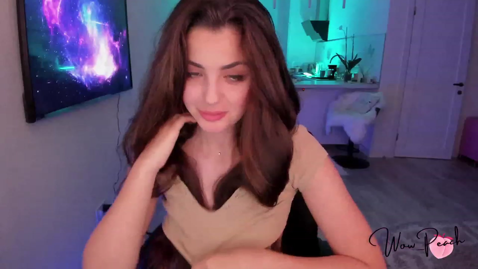 Gallery image thumbnail from wow_peach's myfreecams stream on, 07/16/2023, 18:05 image 5 of 20