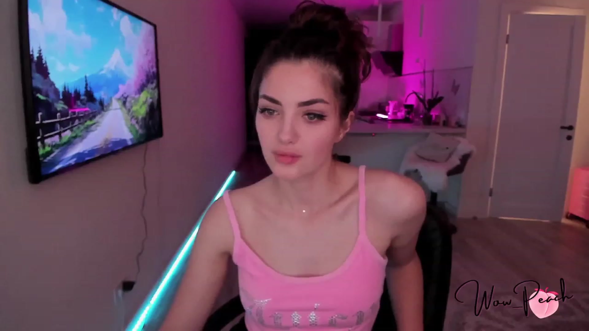 Gallery image thumbnail from wow_peach's myfreecams stream on, 07/17/2023, 17:58 image 2 of 20