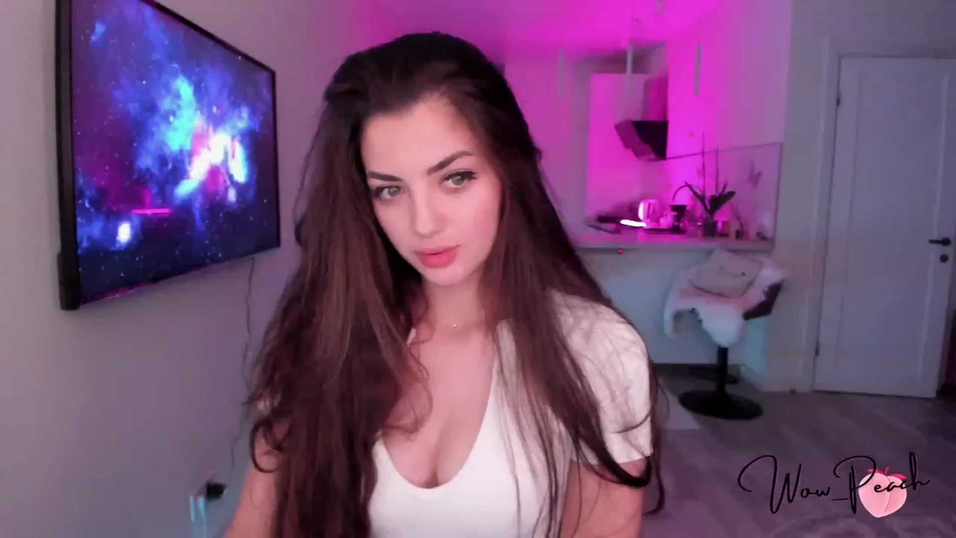 Gallery image thumbnail from wow_peach's myfreecams stream on, 07/17/2023, 18:32 image 14 of 20