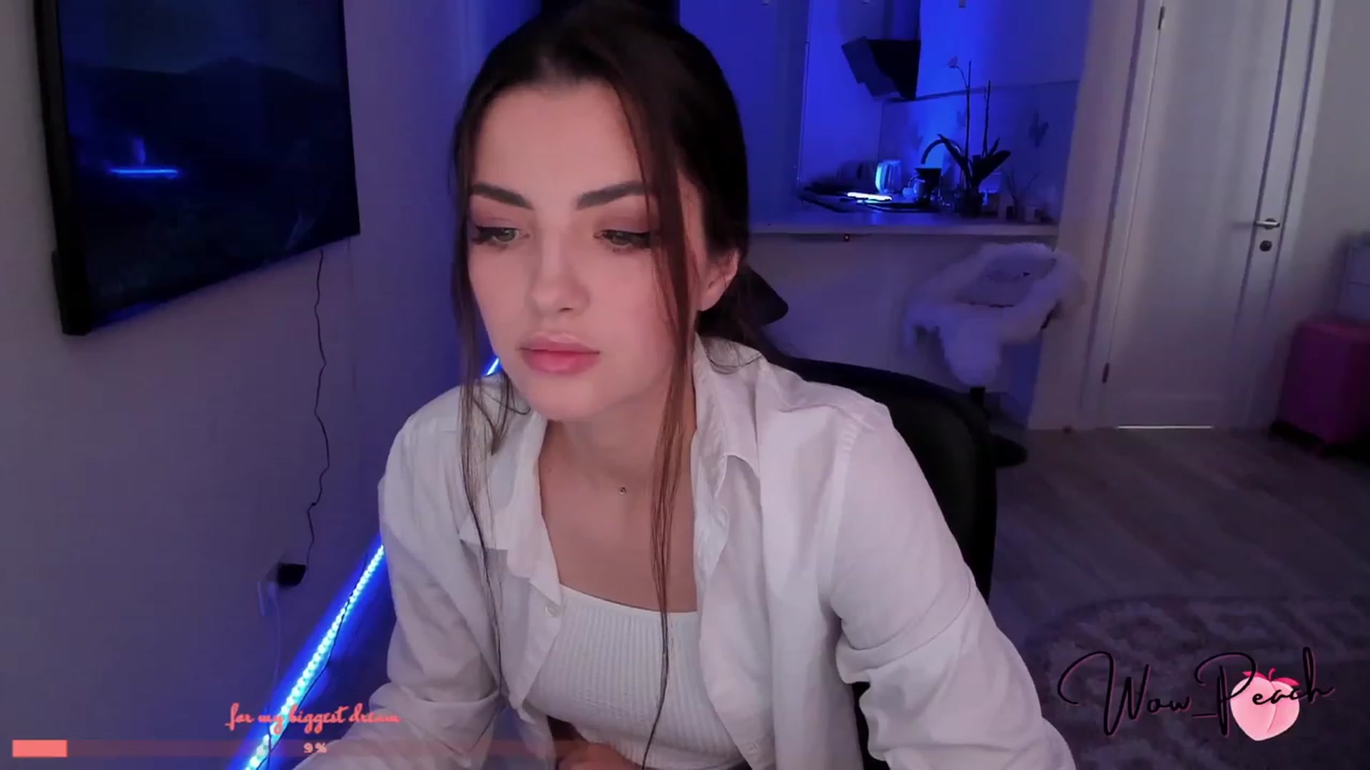 Gallery image thumbnail from wow_peach's myfreecams stream on, 07/18/2023, 13:54 image 10 of 20