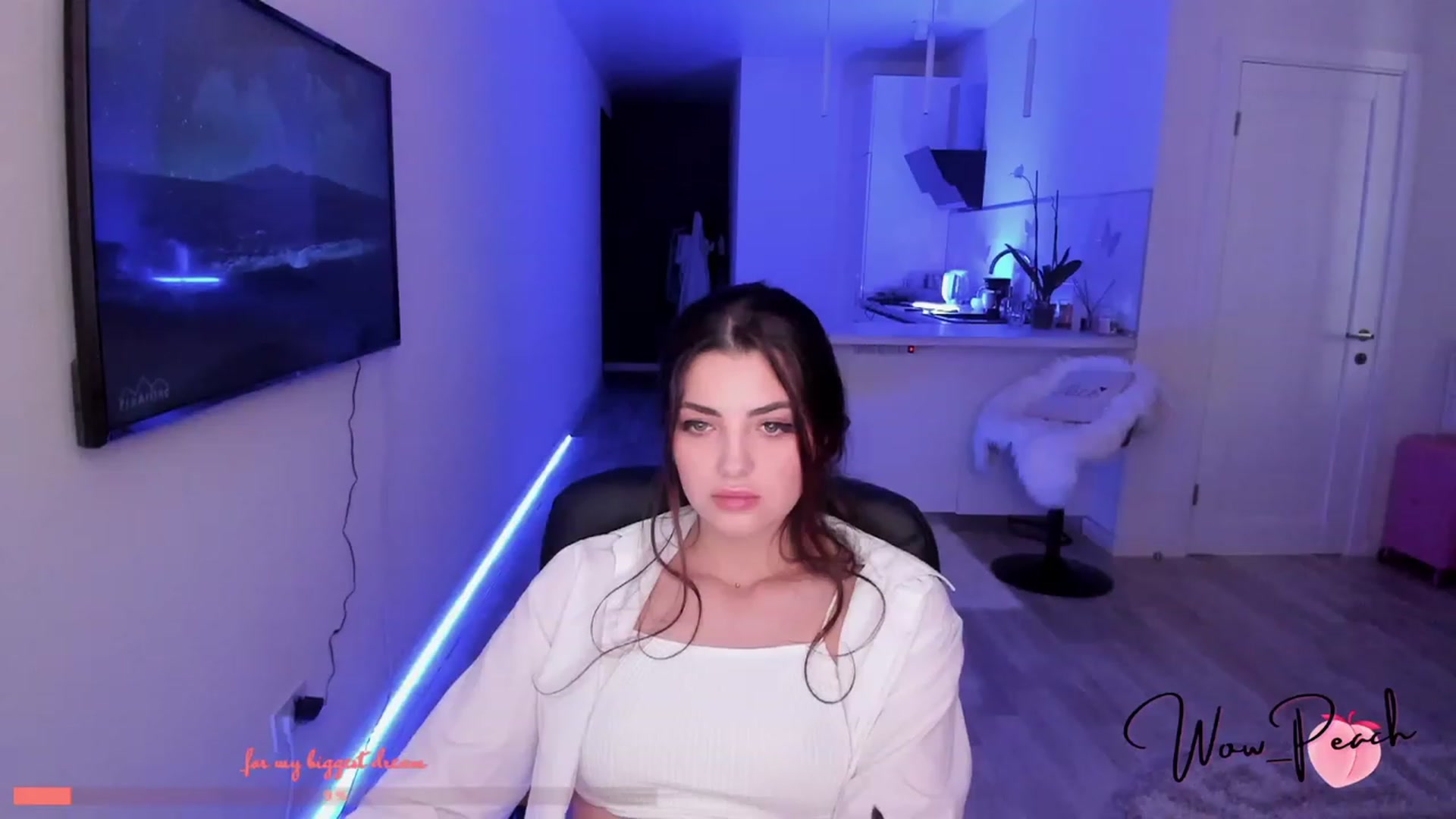Gallery image thumbnail from wow_peach's myfreecams stream on, 07/18/2023, 14:07 image 6 of 20