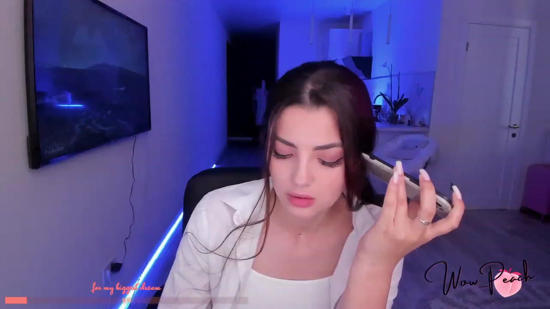 Gallery image thumbnail from wow_peach's myfreecams stream on, 07/18/2023, 14:07 image 14 of 20