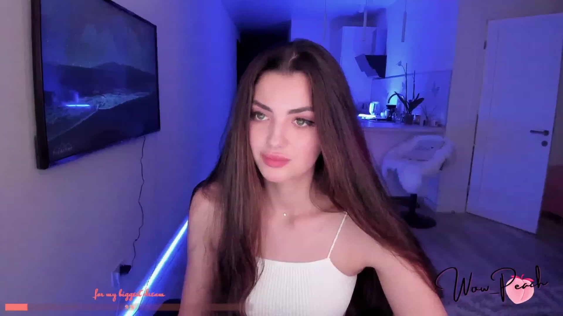 Gallery image thumbnail from wow_peach's myfreecams stream on, 07/18/2023, 16:00 image 4 of 20